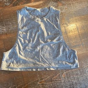 Lululemon crop top - size 6